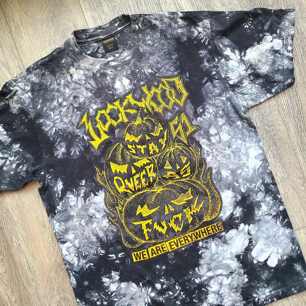 gray tie dye heavy weight t-shirt with yellow print by Lockwood51, size M